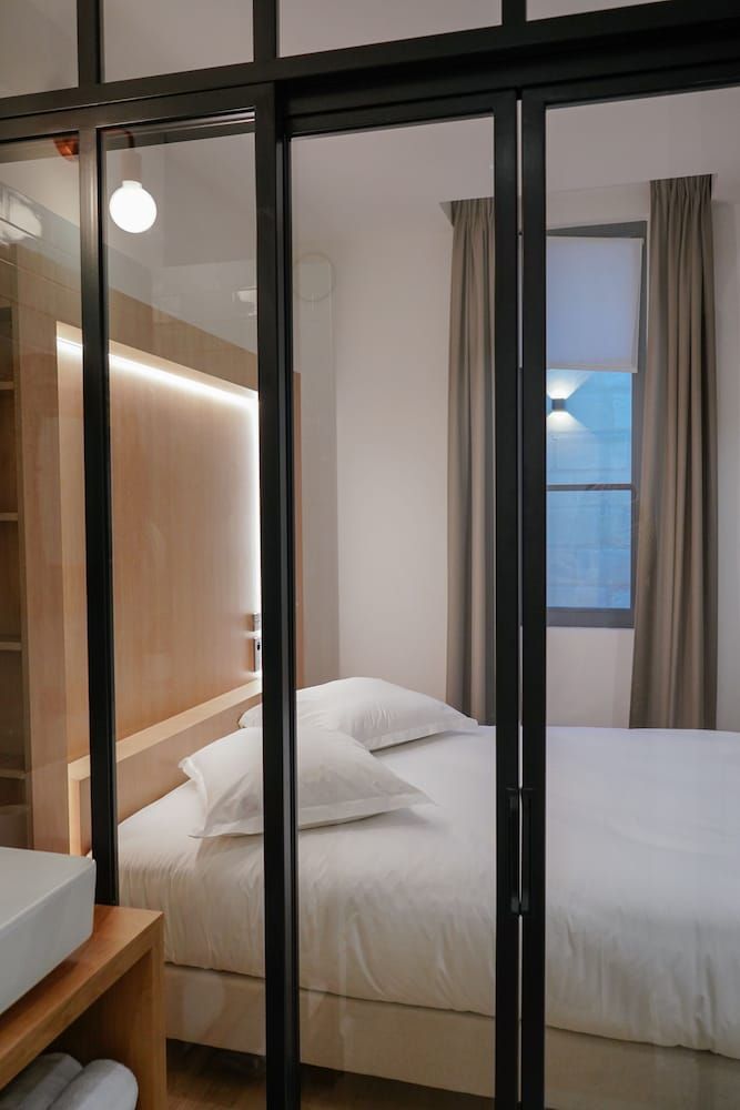 Hotel Lola Comfort Double Room, Courtyard View