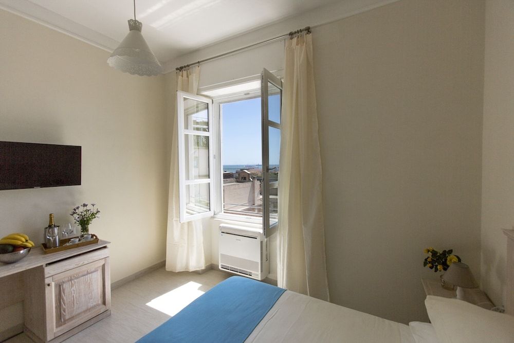 Brezza Marina Luxury Rooms Superior Double or Twin Room 3