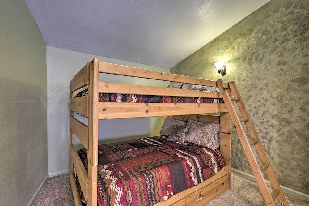 undefined 'red Rock Rambler' Moab Home w/ Hot Tub & Views! 4