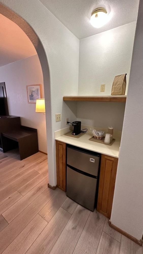 Hotel 191 - Moab Deluxe Room 10