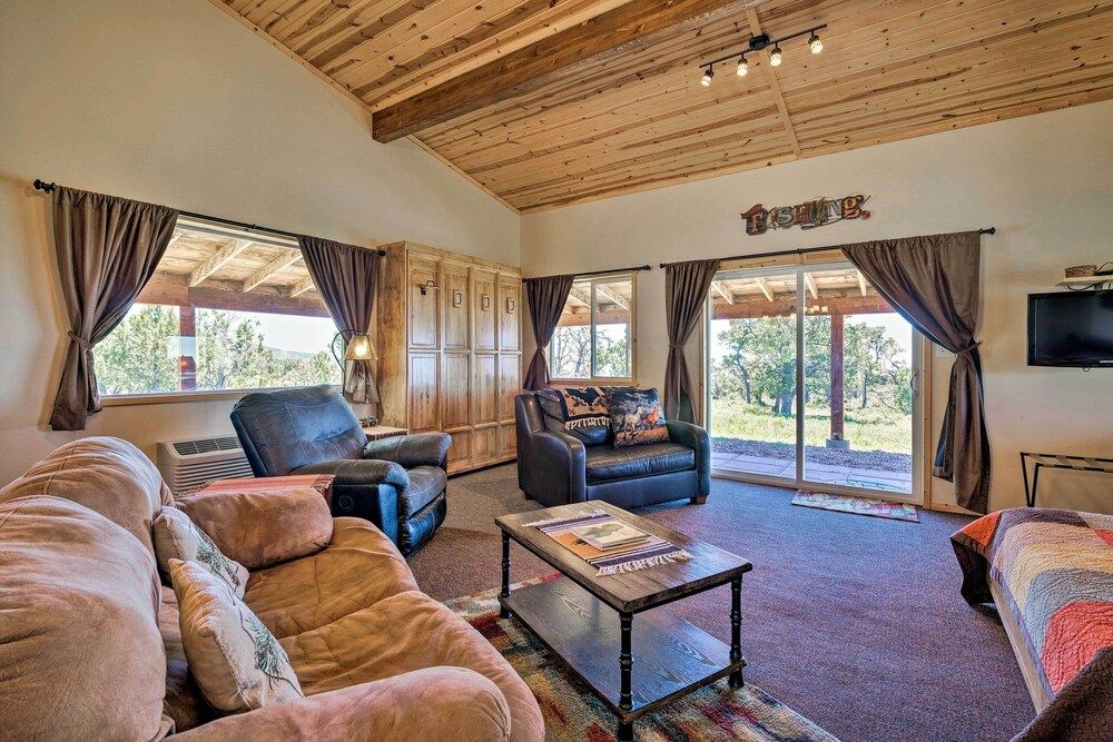 5-acre Moab Studio W/bbq & Stunning Mtn Views