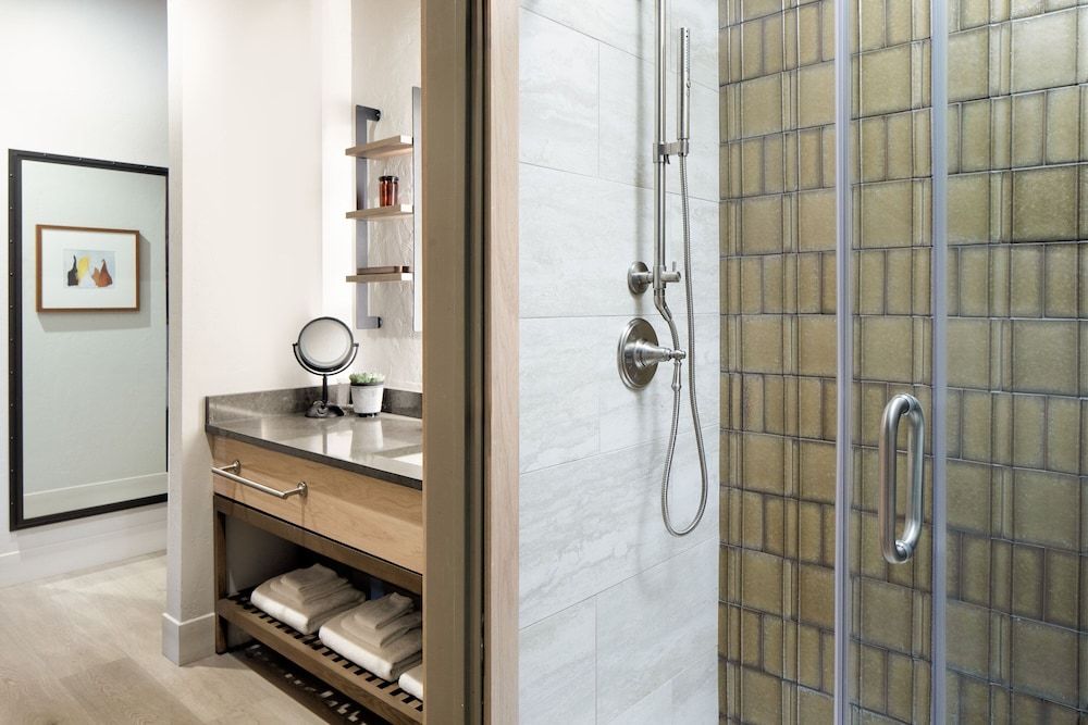 Red Cliffs Lodge Moab Creekside King, Suite, 1 King, Sofa bed 3