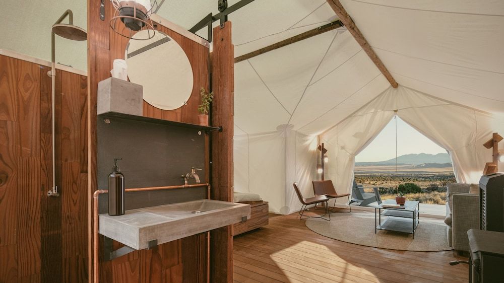 ULUM Moab Suite Tent 15