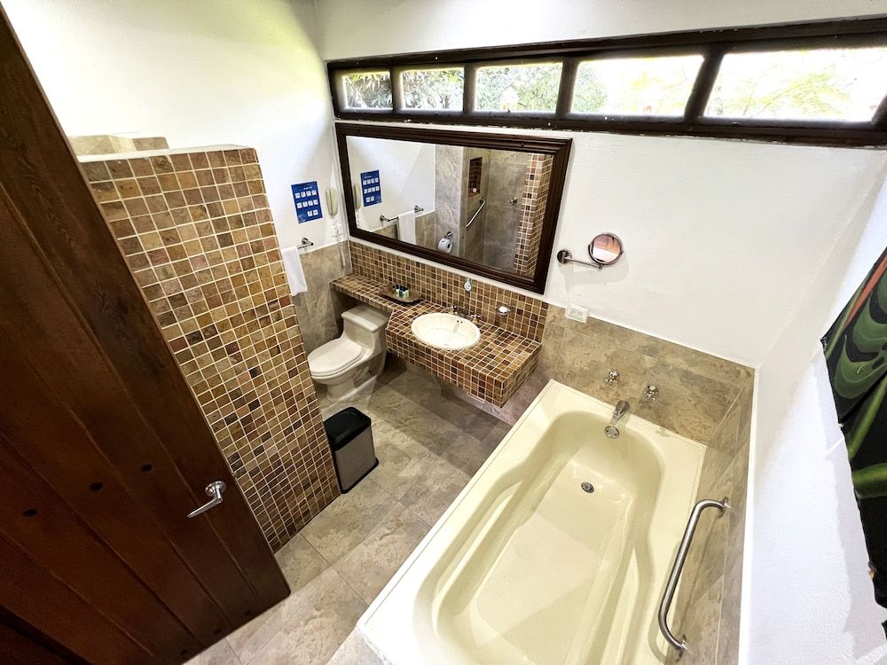 Tequendama Hotel Campestre Villavicencio Superior Quadruple Room 6