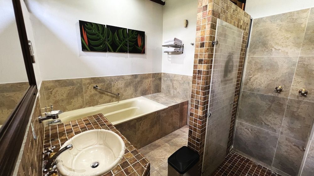 Tequendama Hotel Campestre Villavicencio Superior Quadruple Room 8