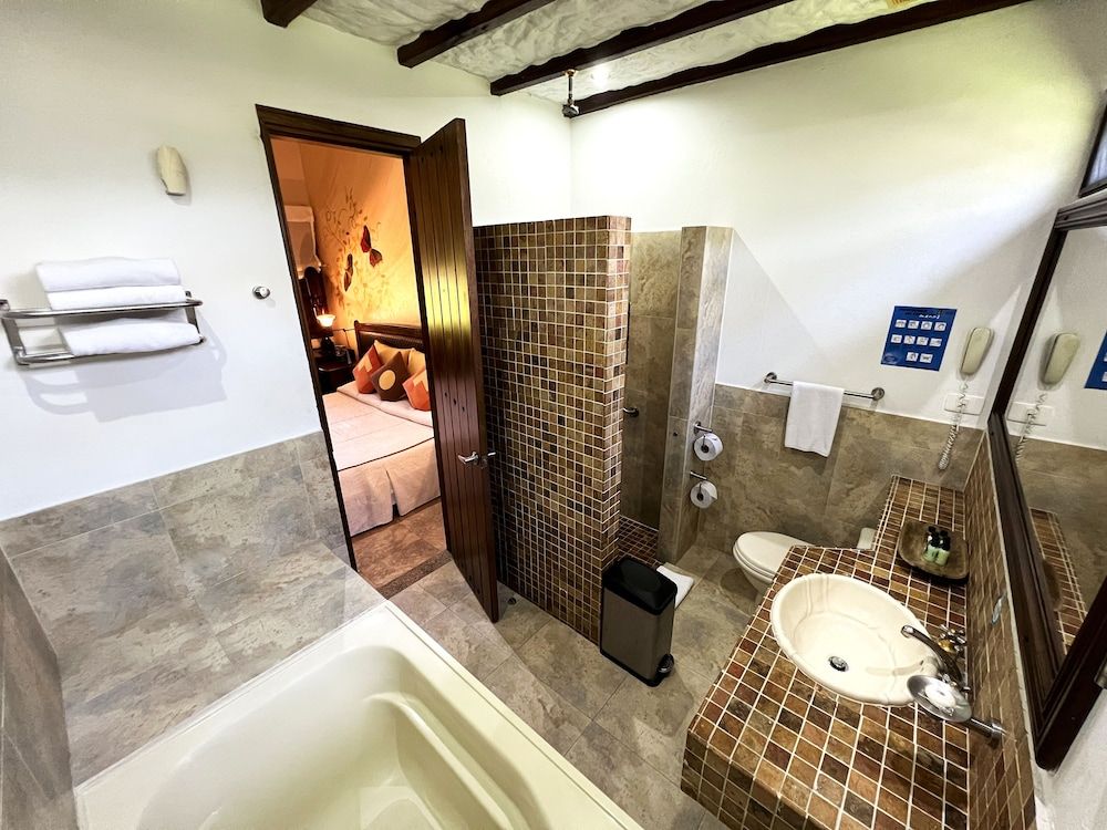 Tequendama Hotel Campestre Villavicencio Superior Quadruple Room 7