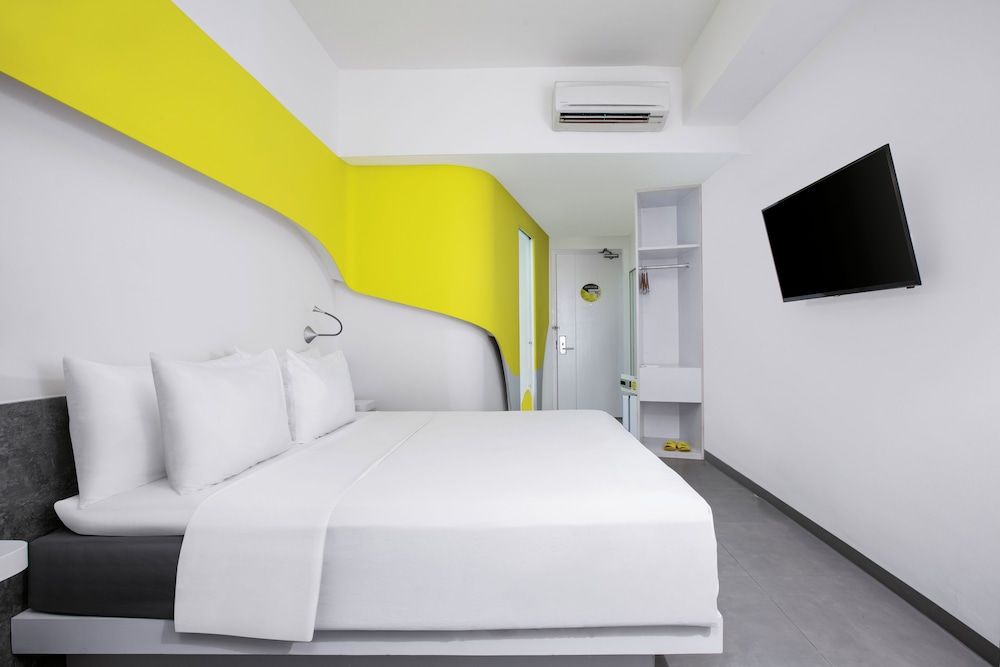 YELLO Hotel Jemursari Surabaya Room (Yello) 4