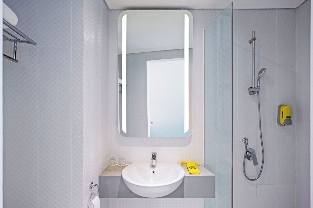 YELLO Hotel Jemursari Surabaya Room (Yello Urban) 5