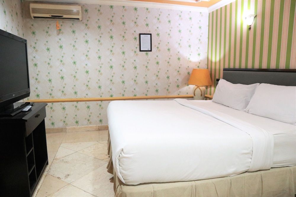Superior Room, 1 King Bed