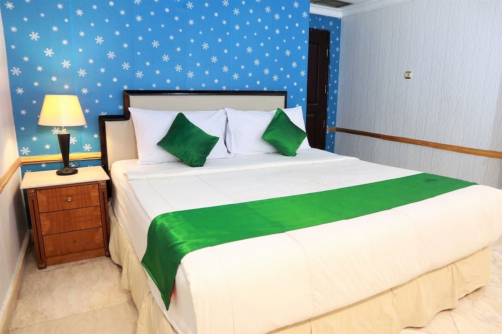 Deluxe Room, 1 King Bed