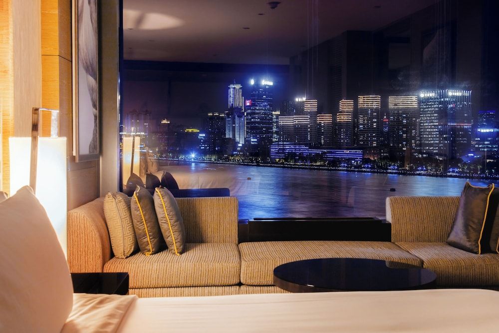 undefined Banyan Tree Shanghai On The Bund 10