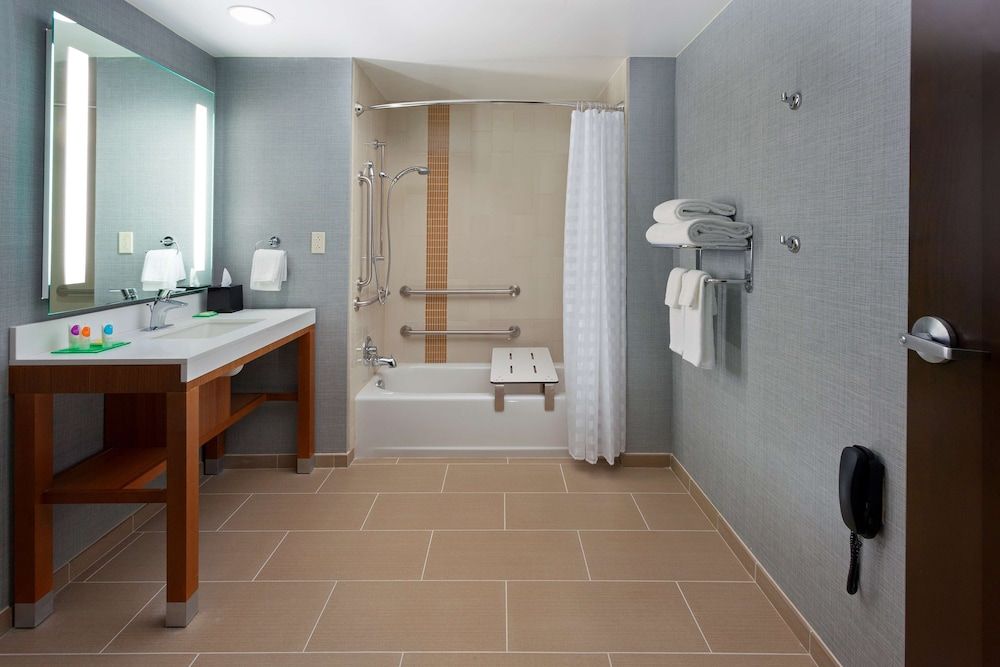 undefined Hyatt Place Austin Downtown 2