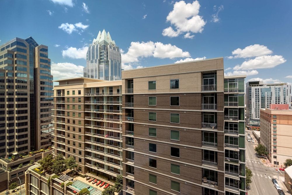 undefined Hyatt Place Austin Downtown 7
