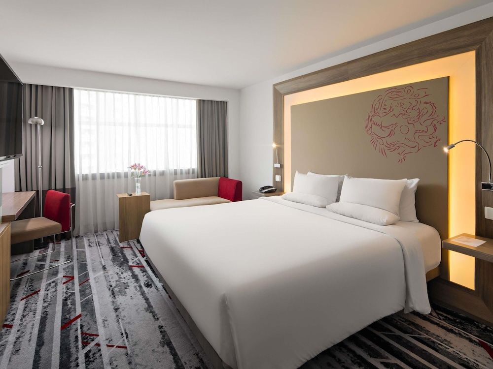 undefined Novotel Jakarta Gajah Mada 9