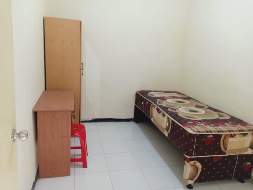 Standard Room, Shared Bathroom