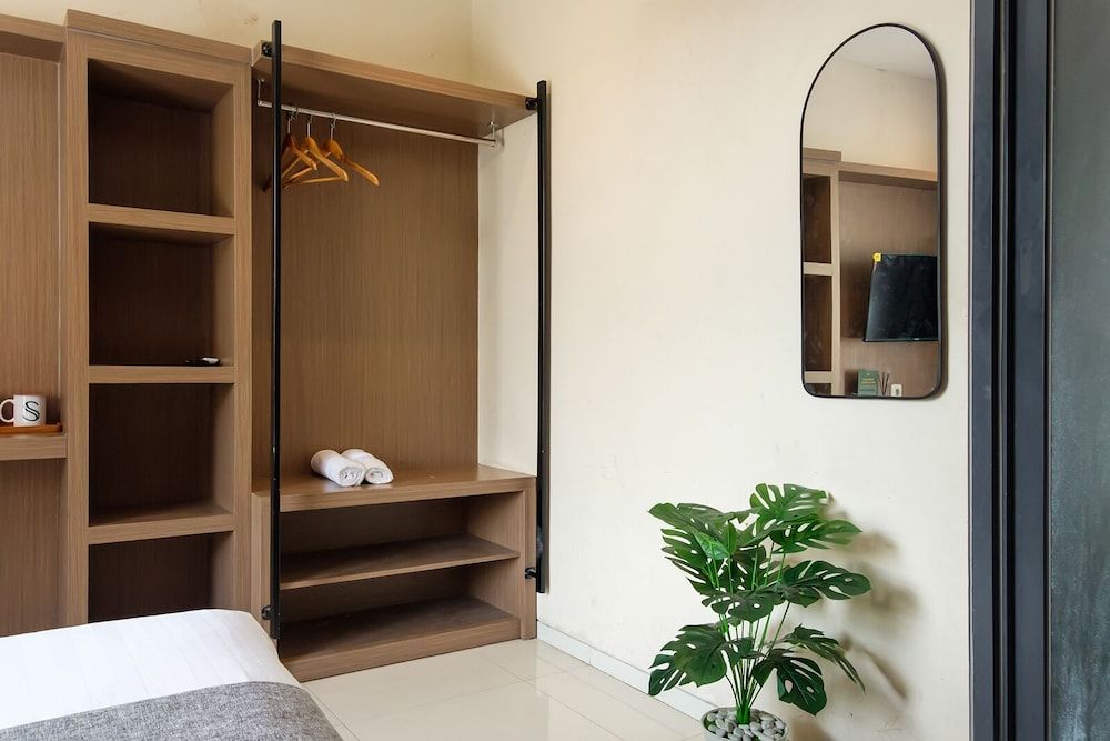 Mono Coliving Kencana, Surabaya Deluxe Double Room 16