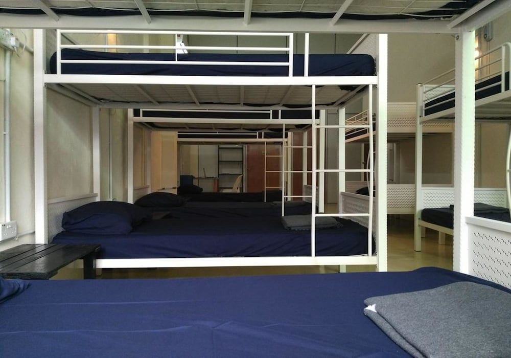 Vloft Backpackers Hostel 1 Bed in 12-Bed Mixed Room 5