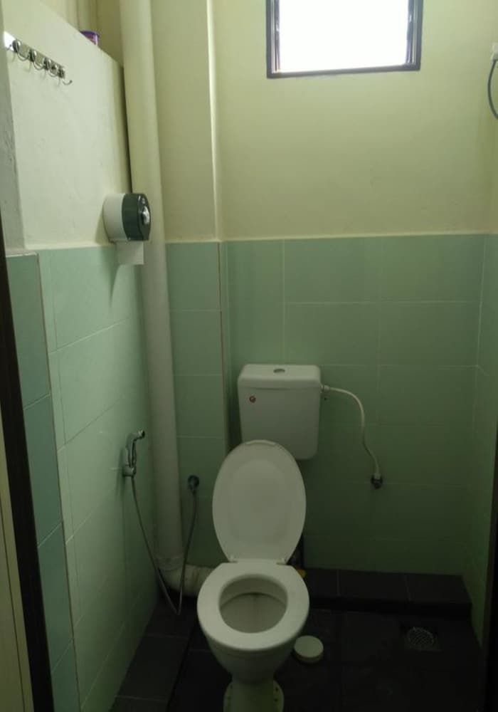 Vloft Backpackers Hostel 1 Bed in 12-Bed Mixed Room 11