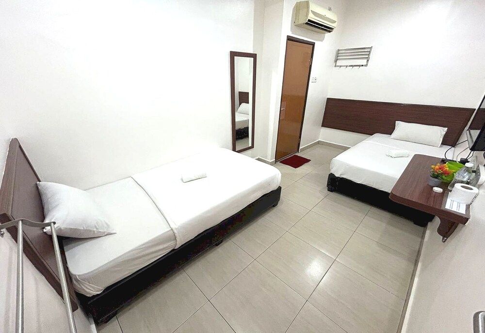 undefined OYO 90950 Hotel Dns
