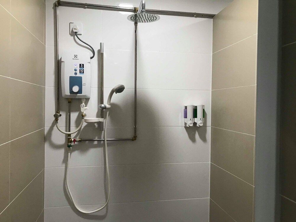 undefined Cabin 18 - Hostel 4