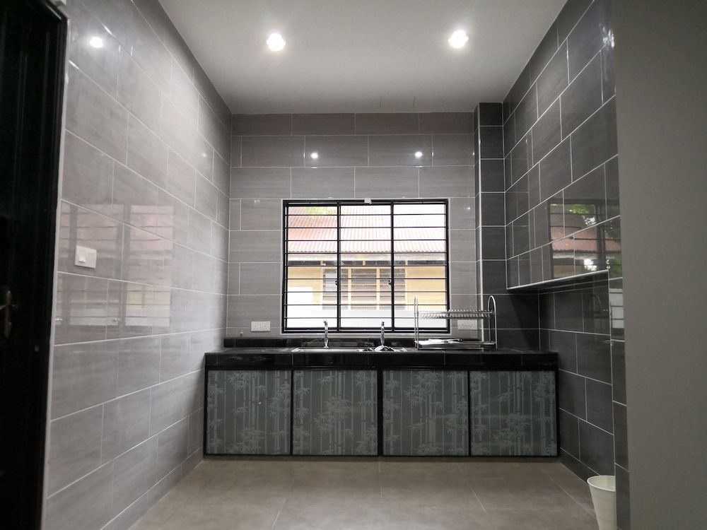 undefined RE - Roomy Stay 9