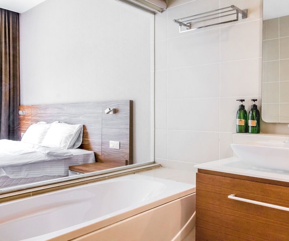 The Haven Lakeside Suites by Verve The Haven Lakeside Suites by Verve (10 Pax) EECH37 18