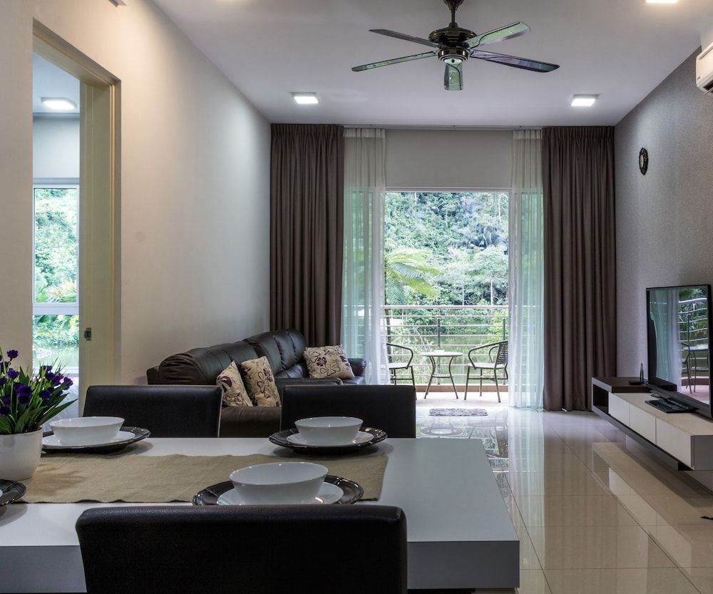 The Haven Lakeside Suites by Verve The Haven Lakeside Suites by Verve (8 Pax) EECH13 9