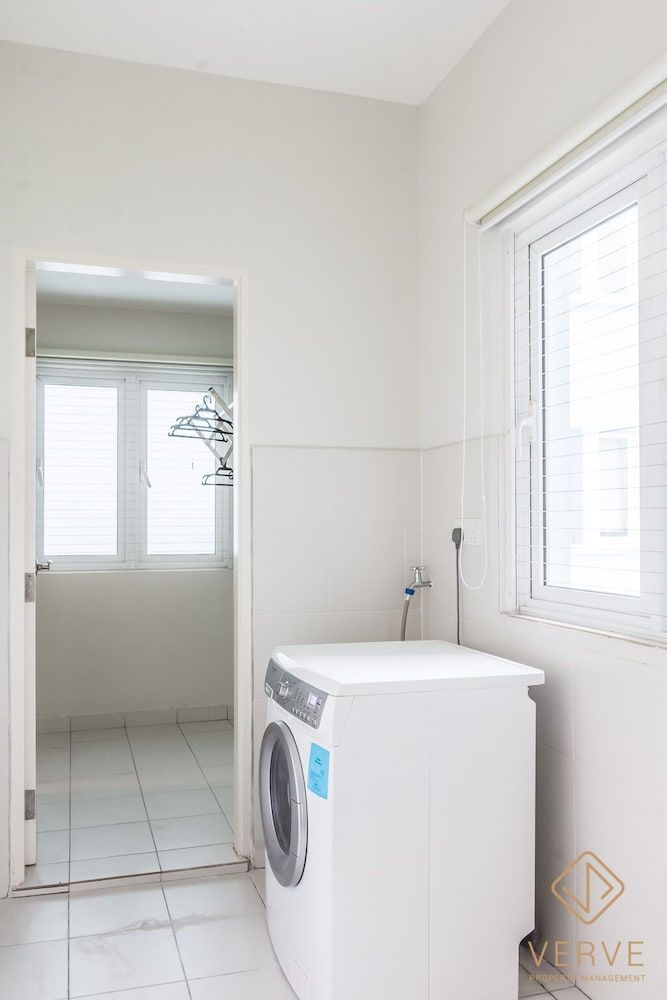 The Haven Lakeside Suites by Verve The Haven Lakeside Suites by Verve (10 Pax) EECH37 13