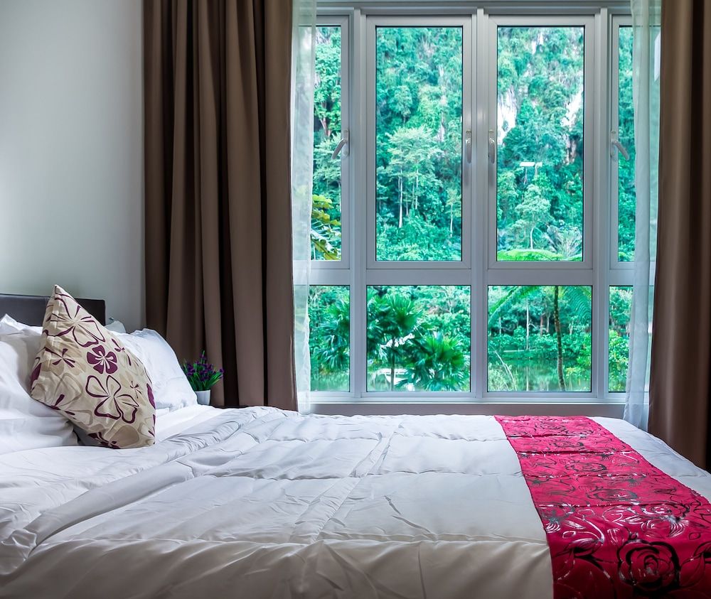 The Haven Lakeside Suites by Verve The Haven Lakeside Suites by Verve (8 Pax) EECH13 2