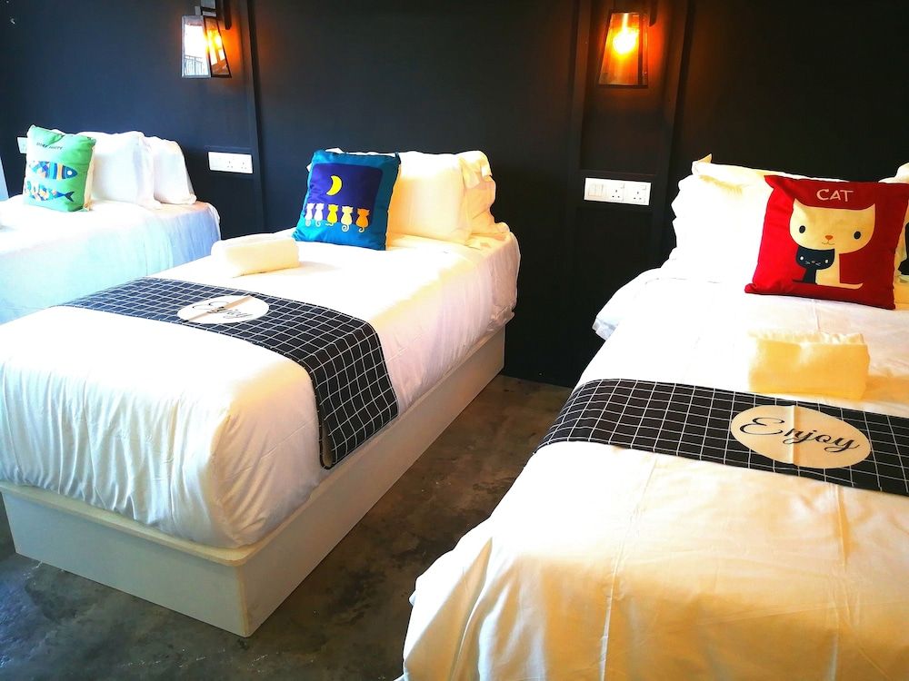 undefined CJ House 9