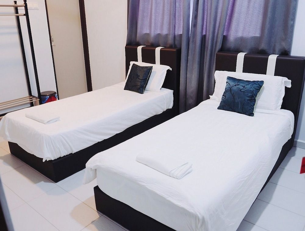 Ok Family Villa Standard room ,5 rooms only ,12pax(Sharing Living Room and on 3th Floor) 6