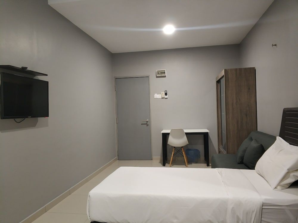 Reno Rooms Ipoh Superior Triple Room 3