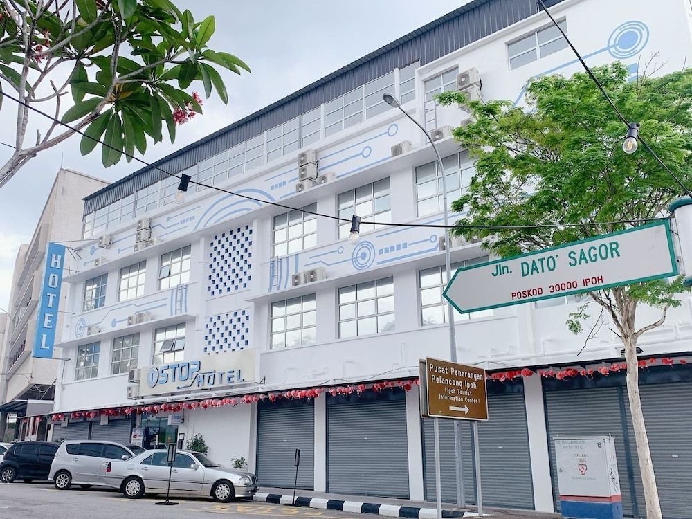 undefined One Stop Hotel 6