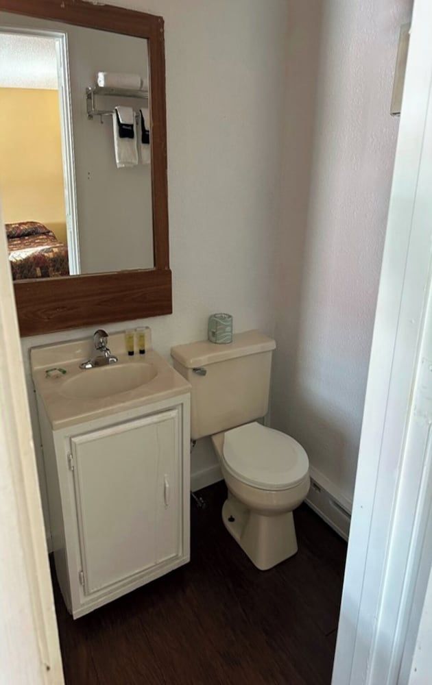 Premium Room, 1 King Bed, Kitchenette