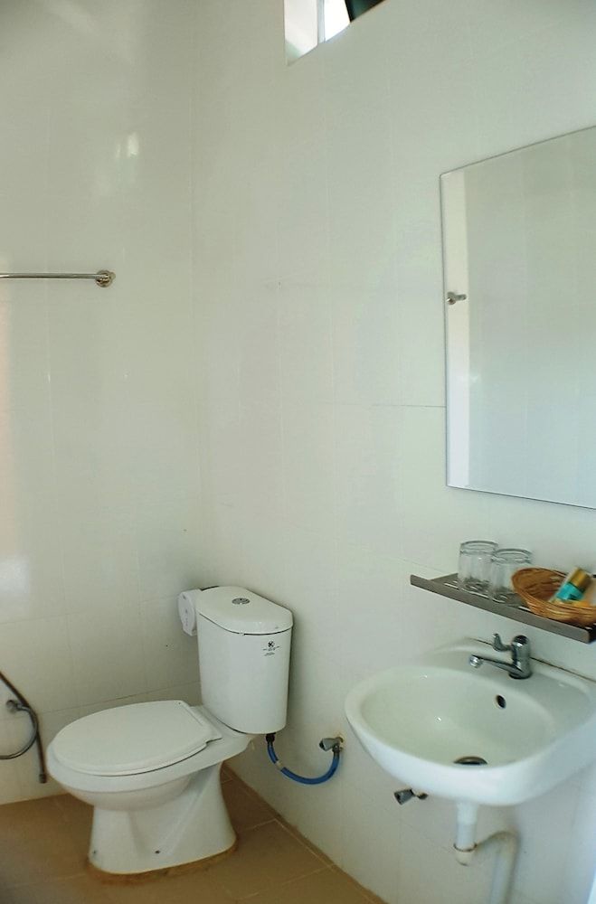 Casa Cenang Resort Tok Bidin Langkawi Deluxe Room 5