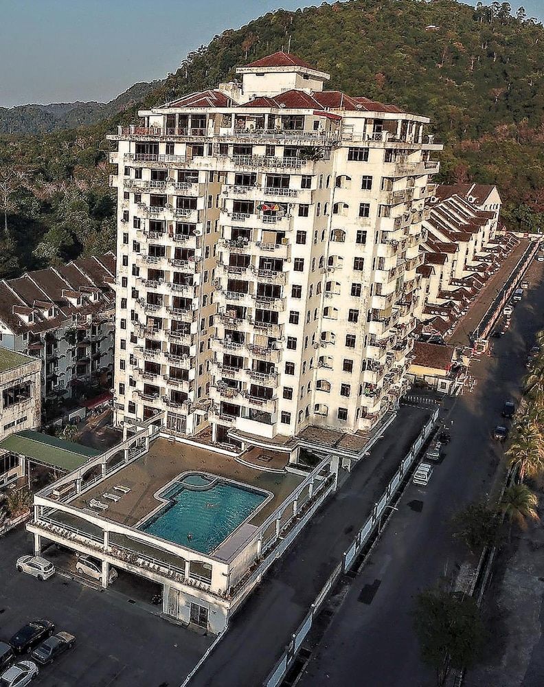 undefined MODEST Studio Apartment 4