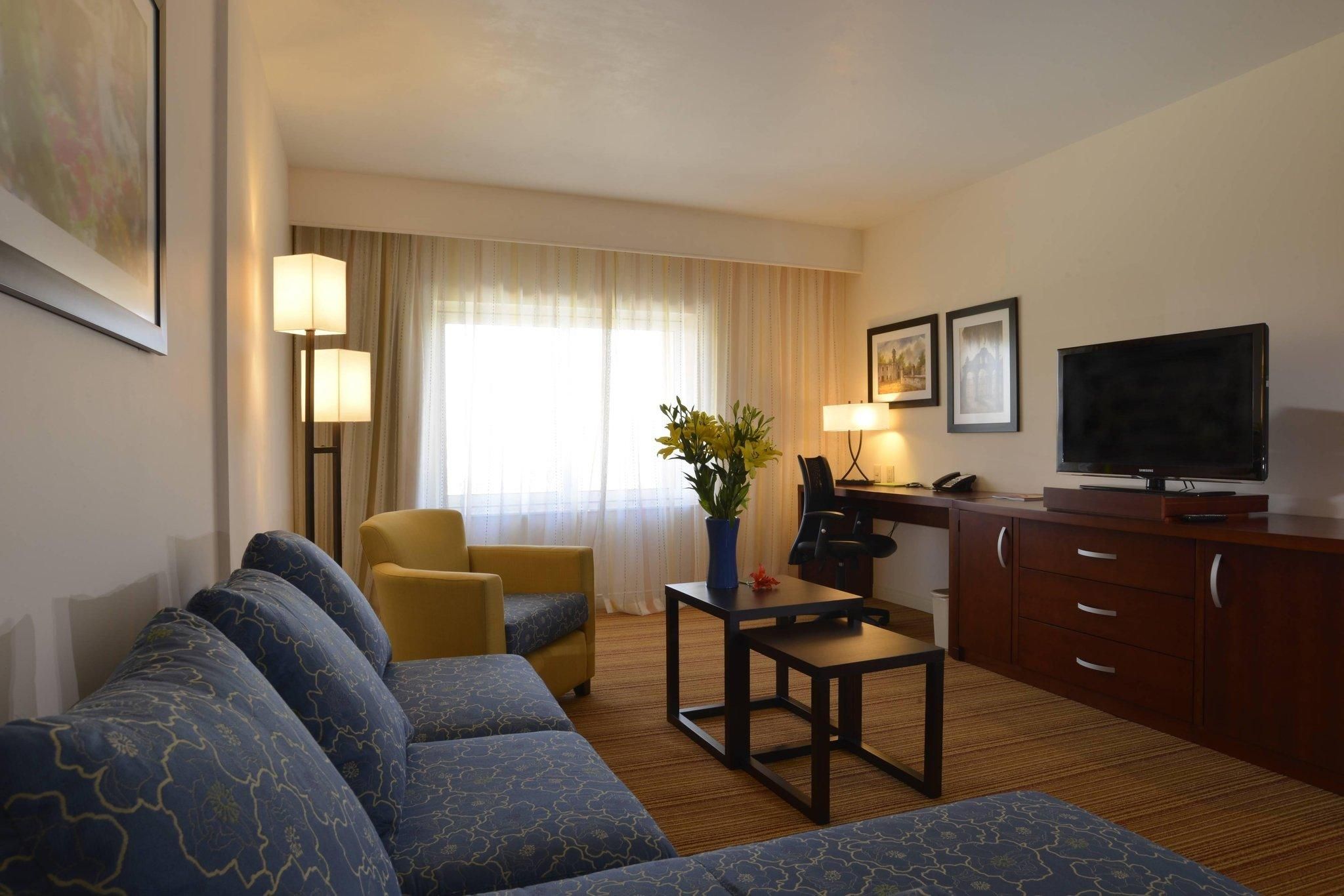 Master Suite, Larger Suite, 1 King