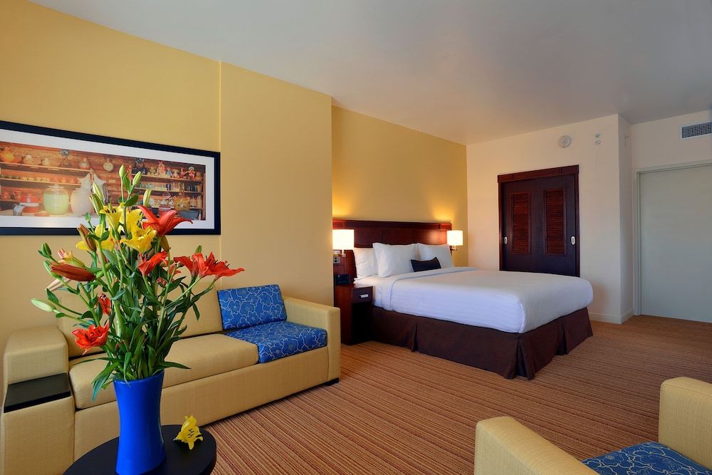 Suite, 1 King Bed