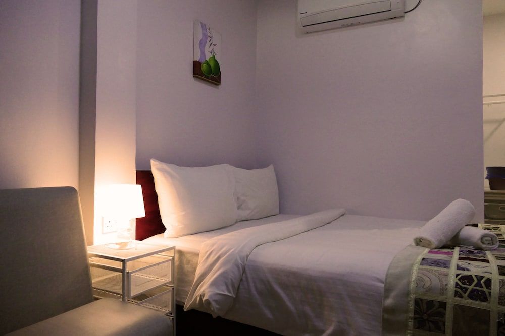 Milvus Hotel Suite, 1 Queen Bed