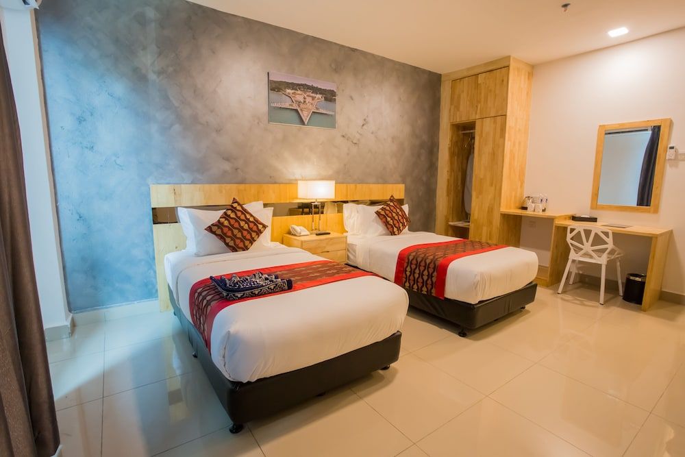 Adya Hotel Chenang Deluxe Twin Room 4