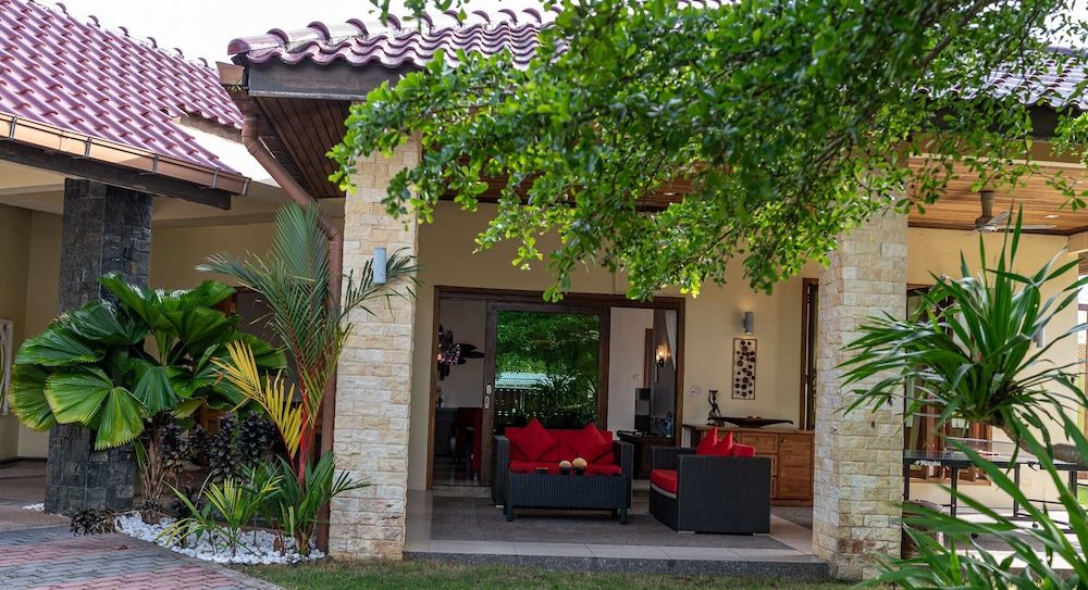 undefined The Villa - Luxury Private Pool Villa 3