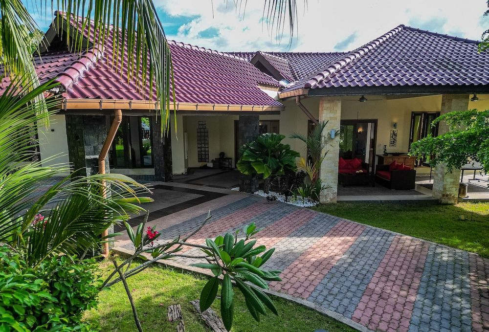 undefined The Villa - Luxury Private Pool Villa 2