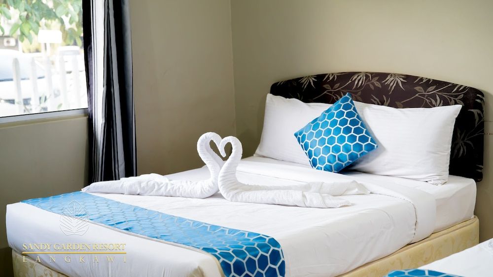 Sandy Garden Resort Deluxe Room, 2 Queen Beds, Non Smoking