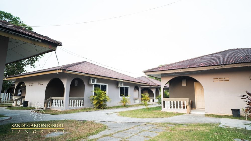 undefined Sandy Garden Resort 8