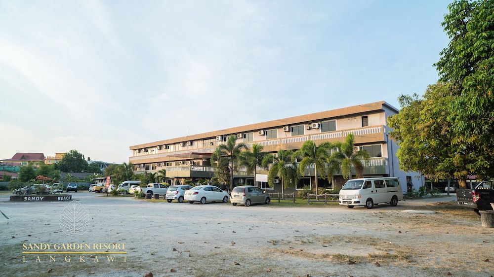 undefined Sandy Garden Resort 4