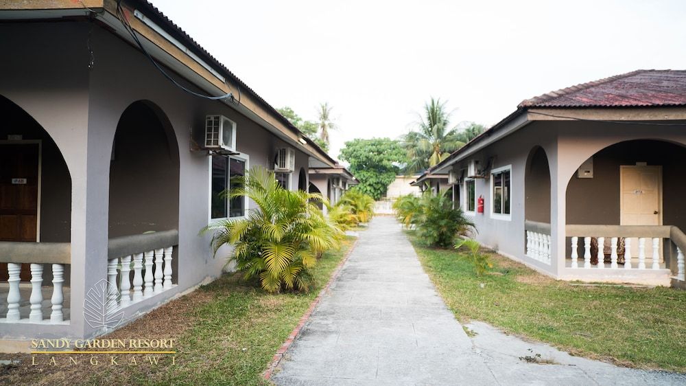 undefined Sandy Garden Resort 9