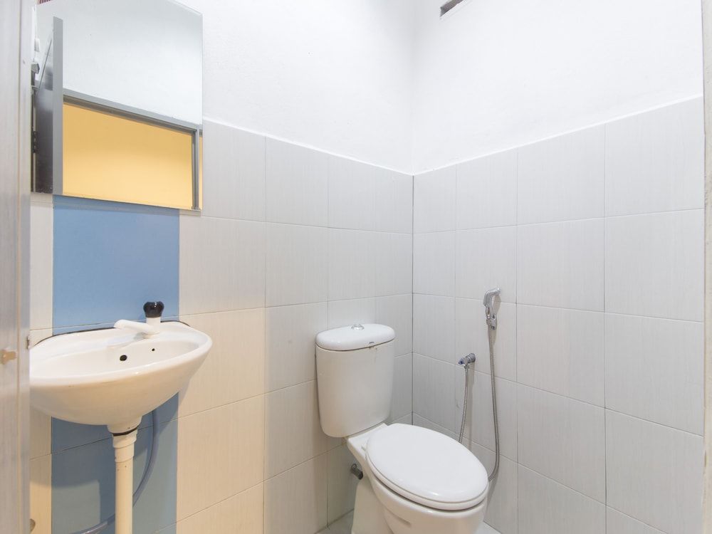 undefined Alpha Motel 10