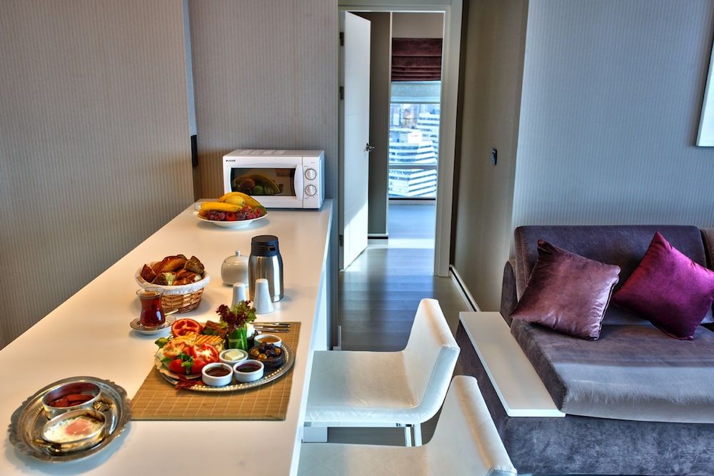 undefined Flora Suites 9