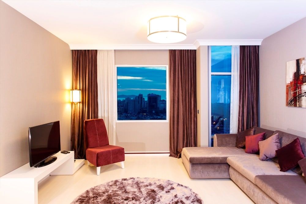 Flora Suites Exclusive Suite 5