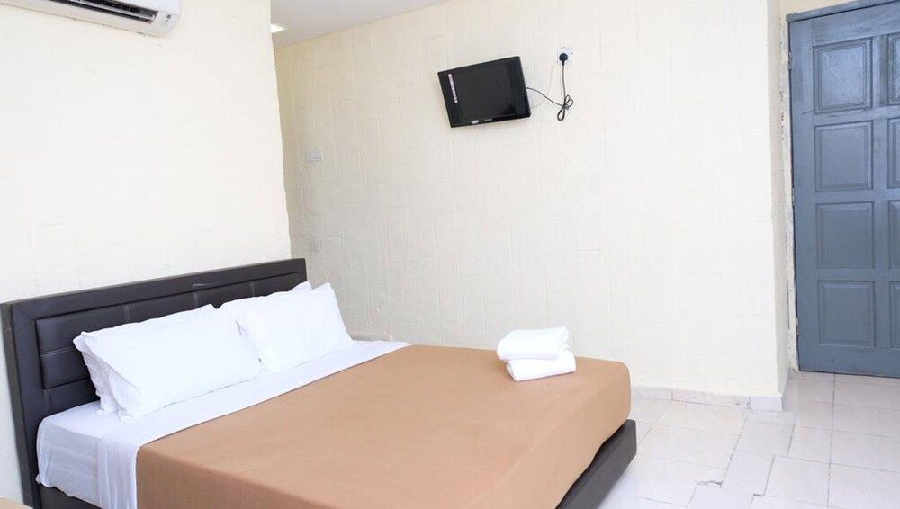 undefined Green Town hotel & Resort Kuah 4